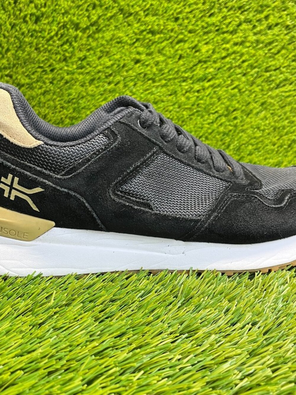 Kuru Apogee Retro Mens Size 11.5 Black White Athletic Running Shoes‎ Sneakers